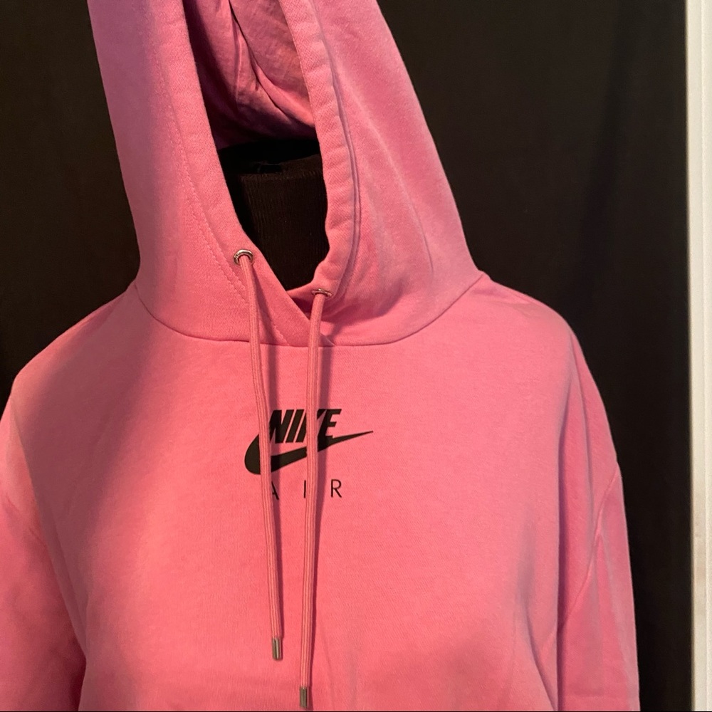 Nike - Picture 13 of 16